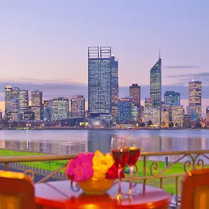 4* Aparthotel The Peninsula Riverside Serviced